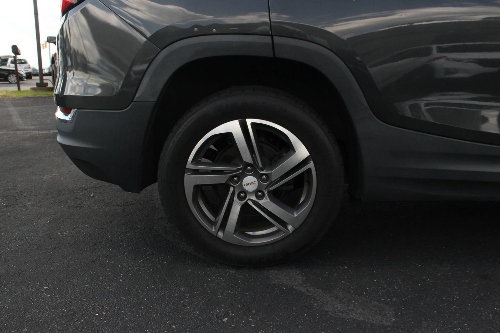 Used 2020 GMC Terrain SLT FWD image 9
