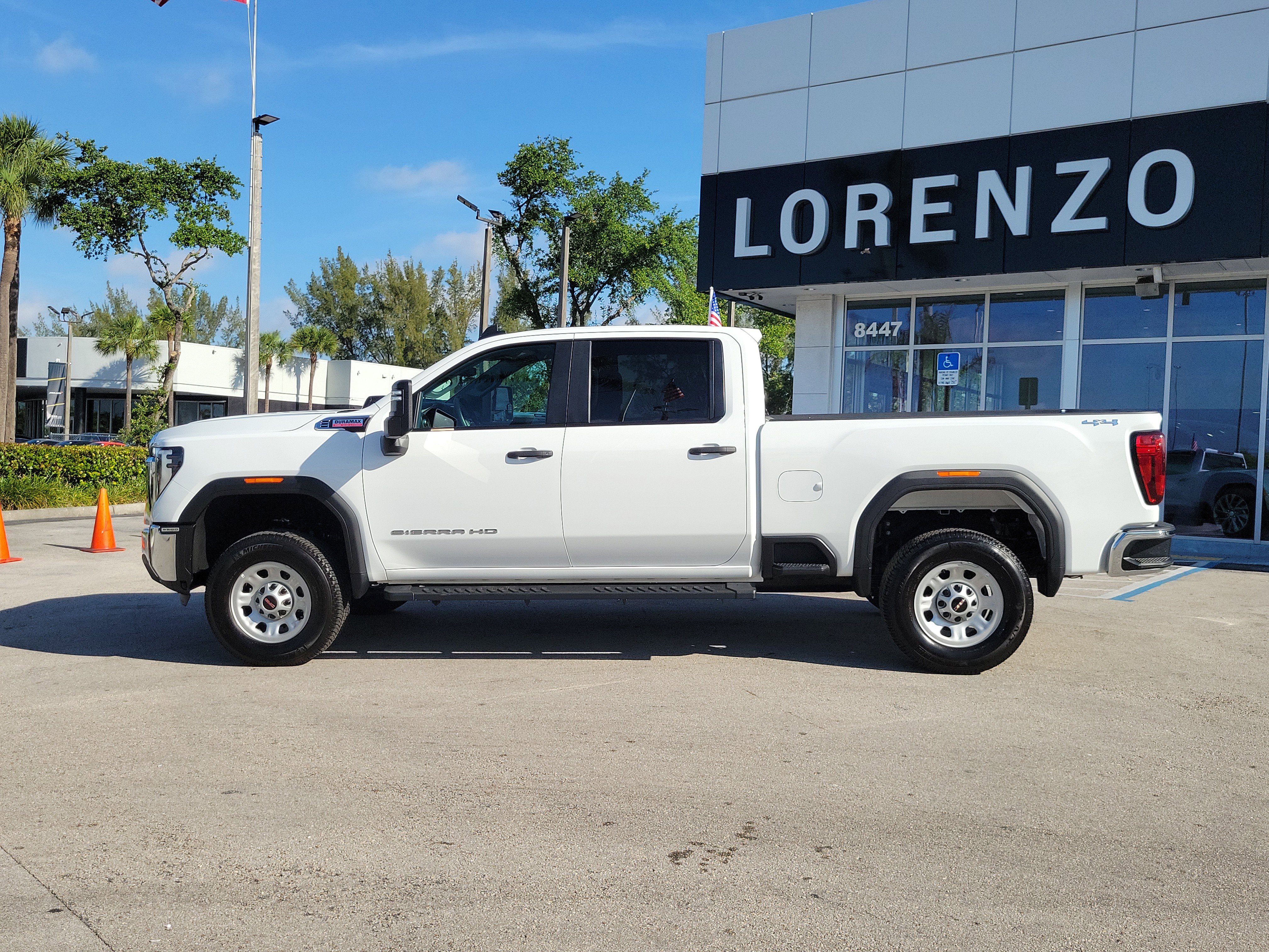 Used 2024 GMC Sierra 3500 Pro w/ Convenience Package AWD/4WD image 8