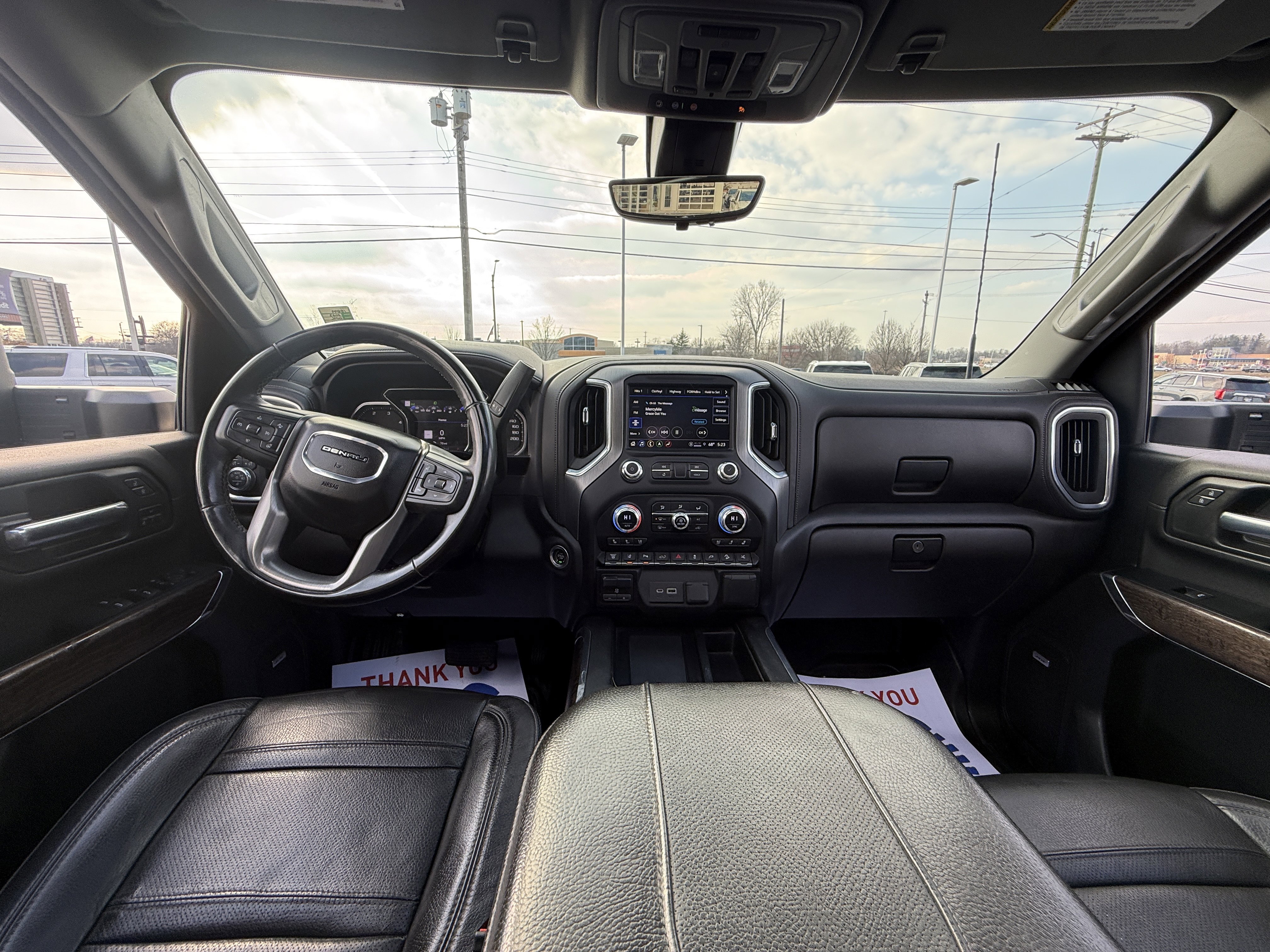 Used 2023 GMC Sierra 2500 Denali w/ Denali Black Diamond Edition AWD/4WD image 16
