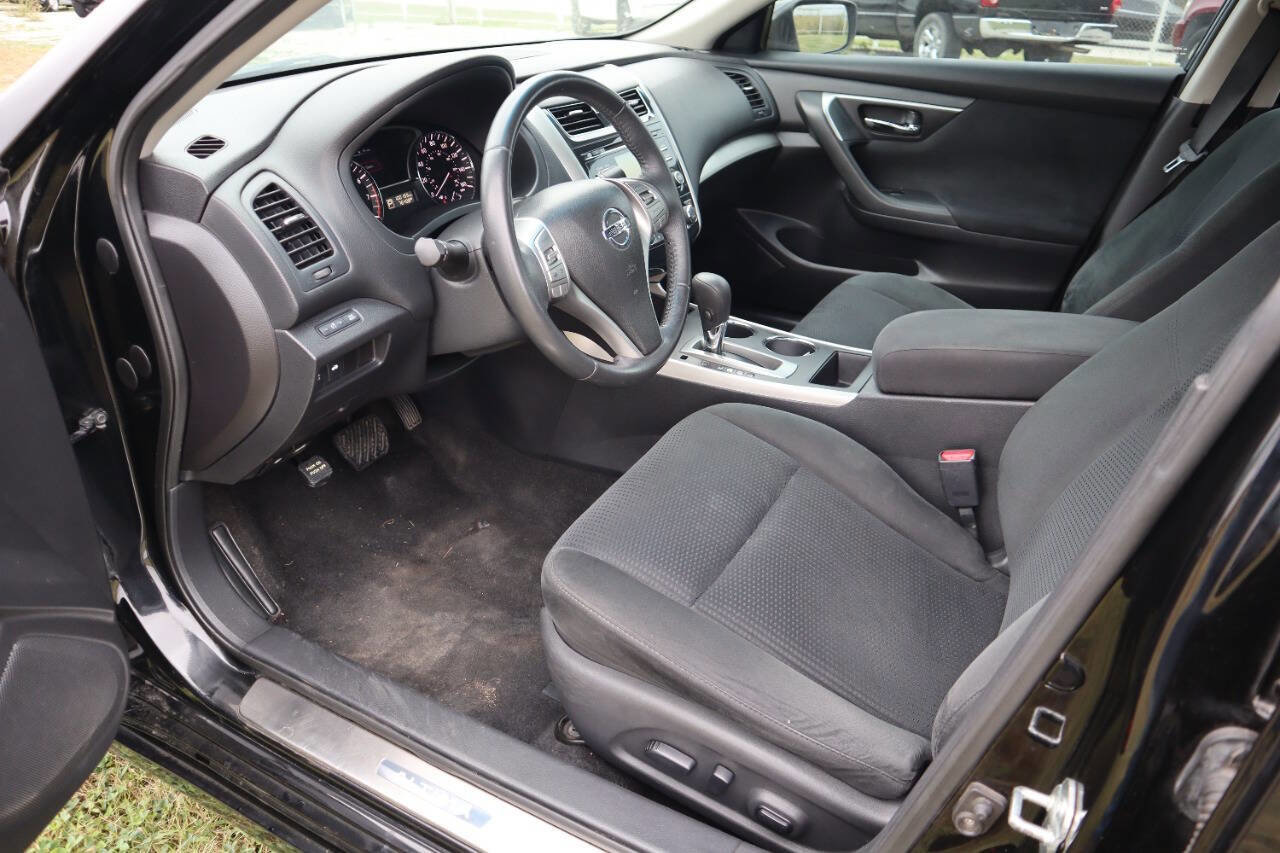 Used 2015 Nissan Altima 2.5 SV image 22