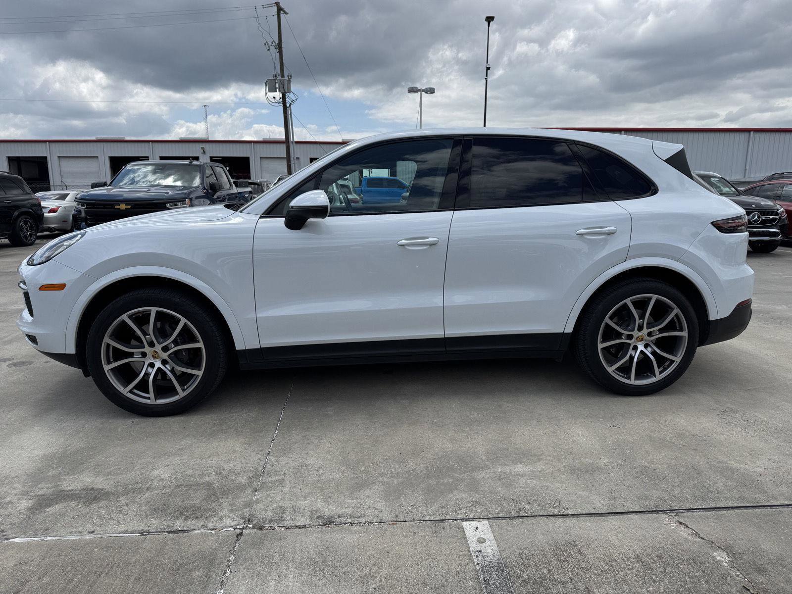 Used 2020 Porsche Cayenne AWD/4WD image 15