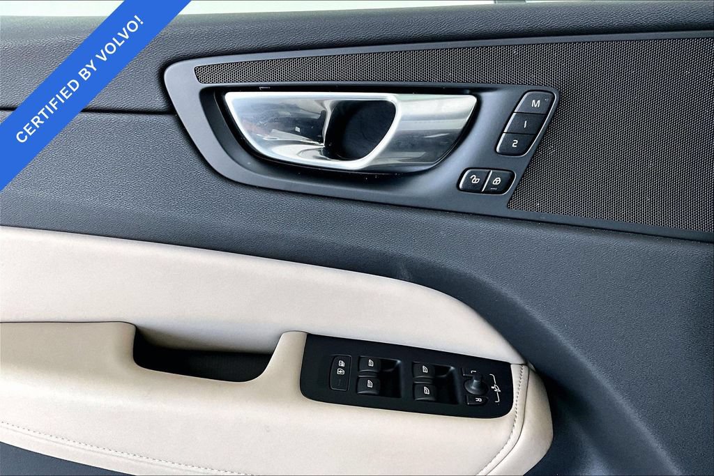 Certified 2026 Volvo XC60 B5 Plus AWD/4WD image 32