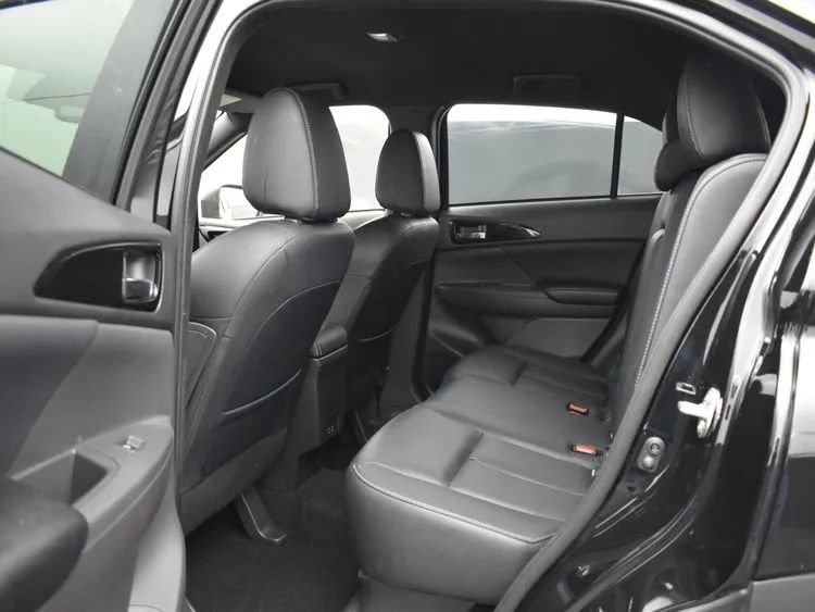 Used 2024 Mitsubishi Eclipse Cross SEL image 15