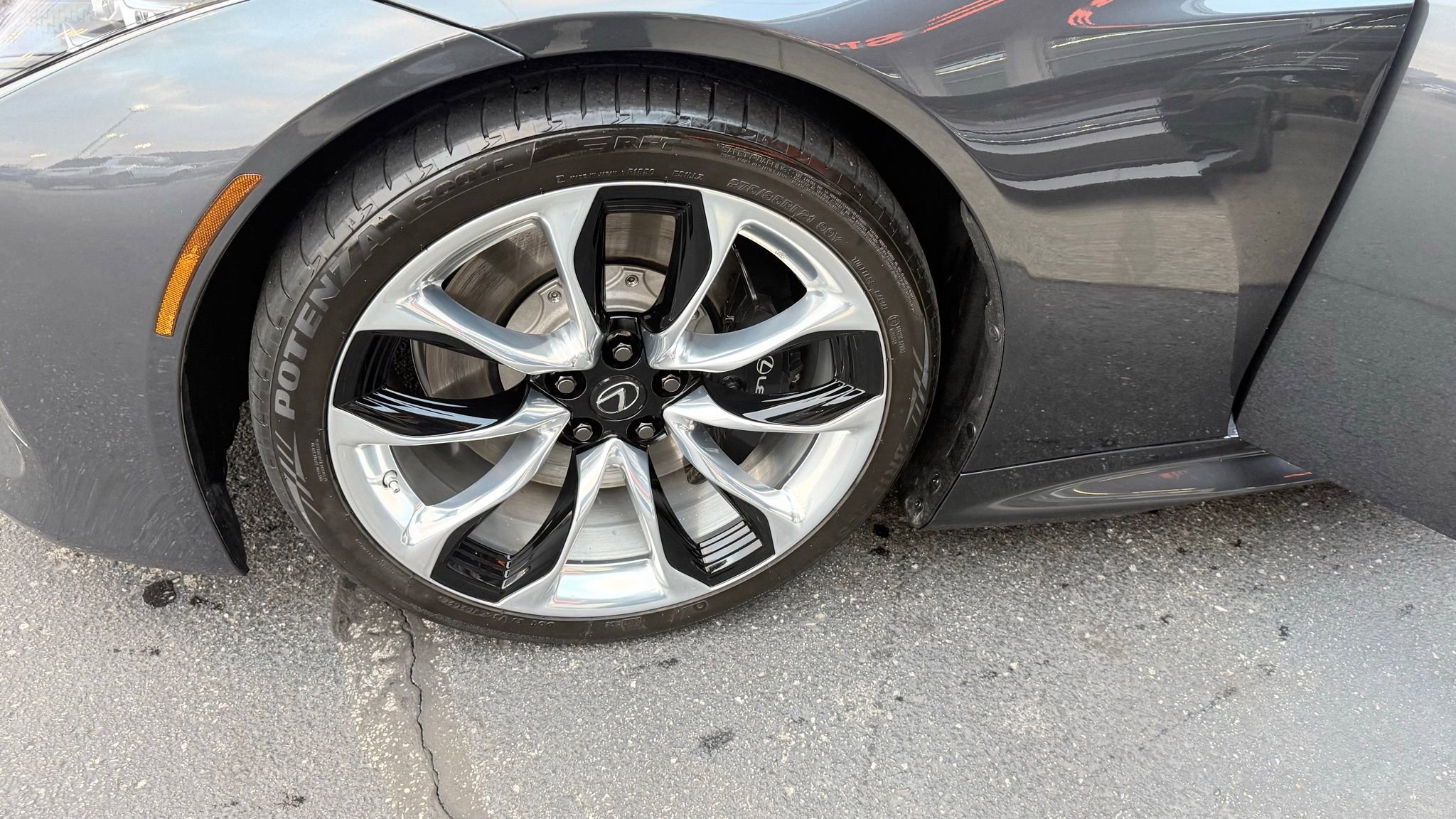 Used 2021 Lexus LC 500 Convertible image 39