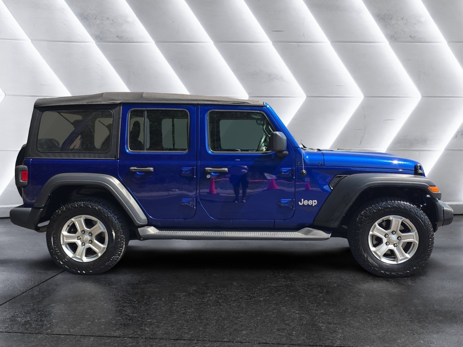 Used 2020 Jeep Wrangler Unlimited Sport AWD/4WD image 6