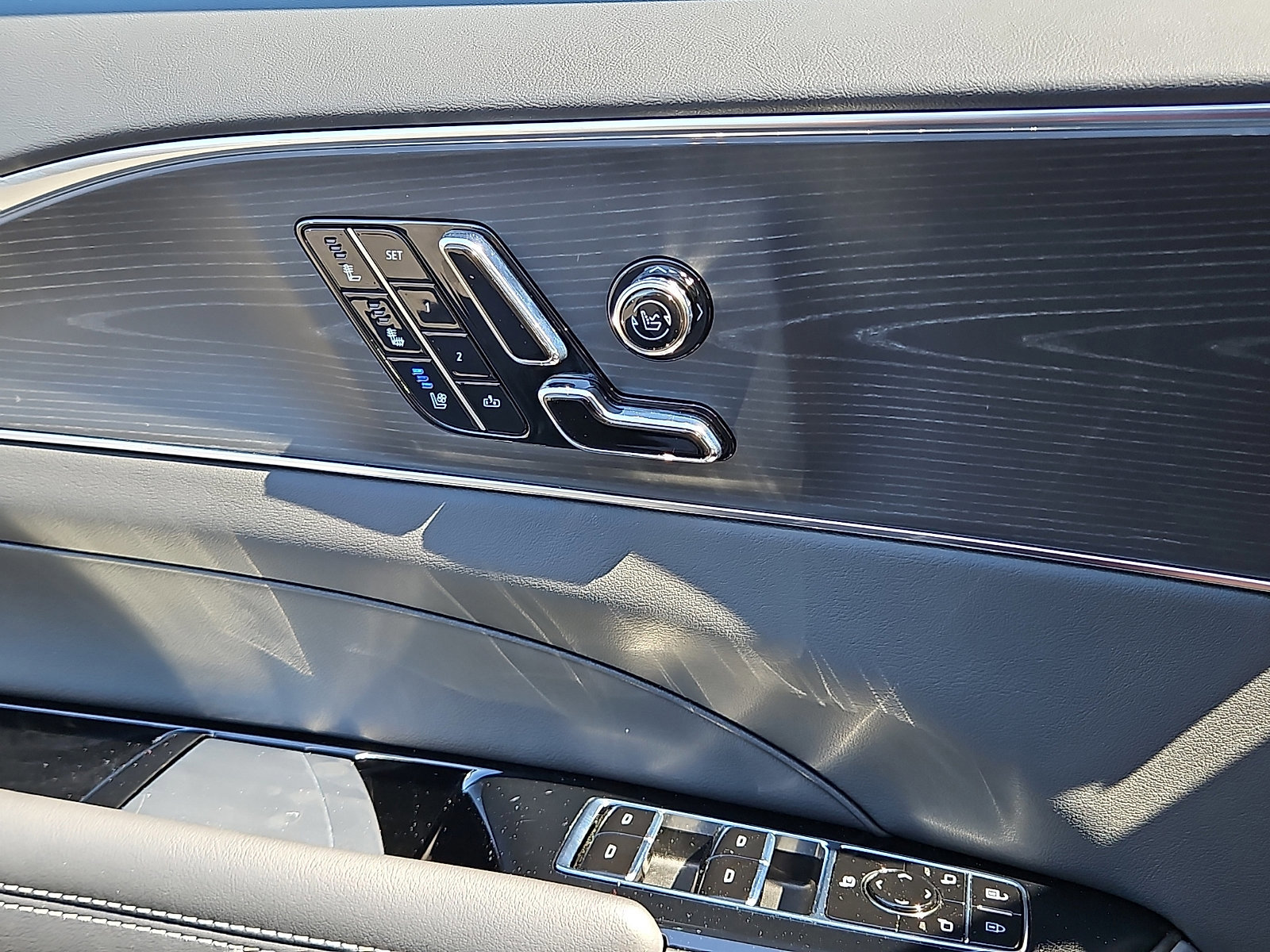 Certified 2024 Cadillac Lyriq Sport image 13