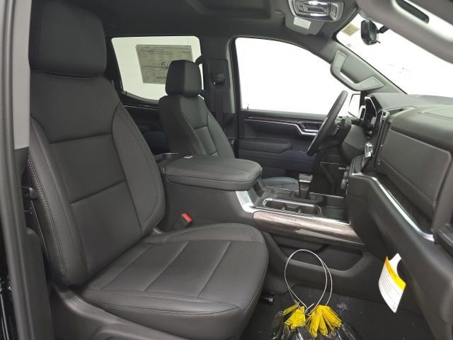 New 2026 Chevrolet Silverado 1500 LTZ w/ Technology Package AWD/4WD image 25