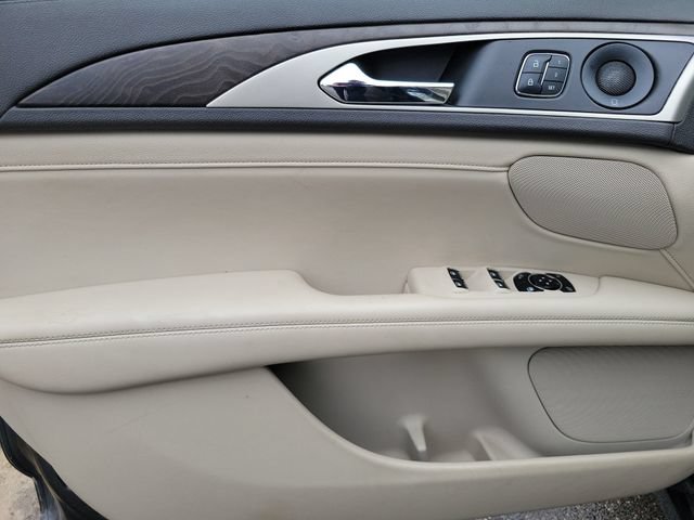 Used 2020 Lincoln MKZ Reserve w/ Elements Package AWD/4WD image 10