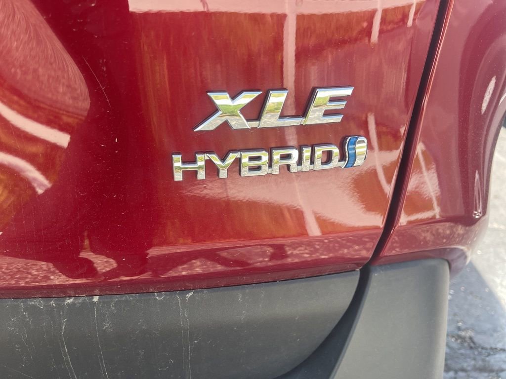 Used 2024 Toyota RAV4 XLE w/ Convenience Package AWD/4WD image 6