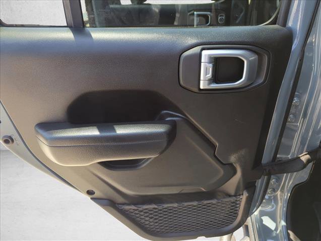 Used 2024 Jeep Gladiator Sport AWD/4WD image 26