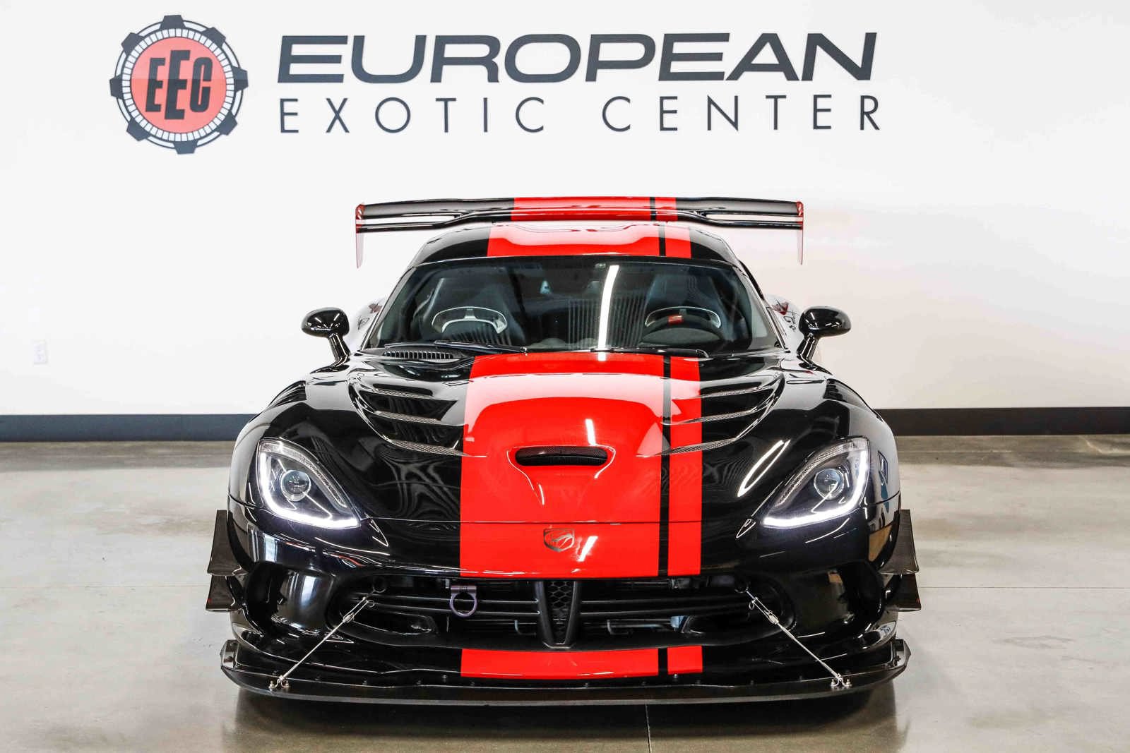 Used 2017 Dodge Viper GTC w/ ACR Package RWD image 3