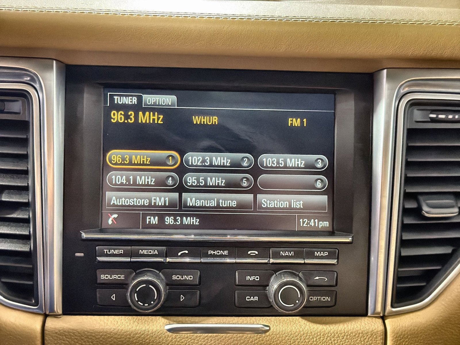 Used 2016 Porsche Macan S image 34