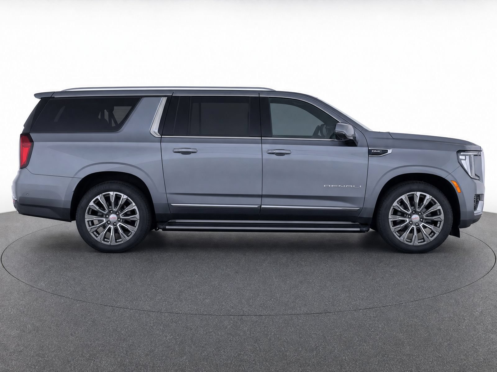 Used 2021 GMC Yukon XL Denali w/ Denali Premium Package RWD image 8