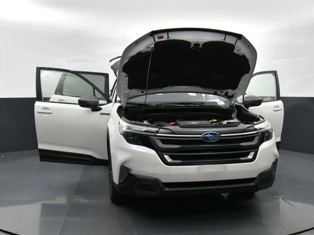 New 2025 Subaru Forester Limited w/ Popular Package image 40