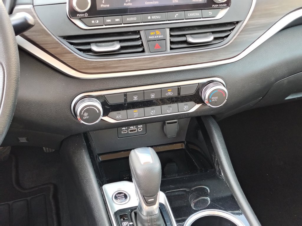 Used 2024 Nissan Altima 2.5 SV FWD image 31
