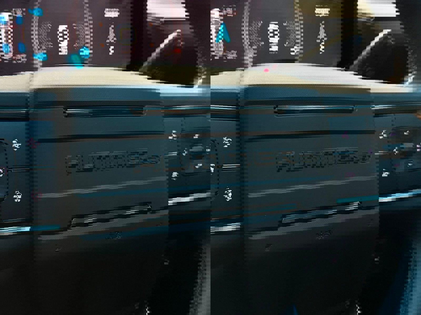 Used 2024 GMC Hummer EV 3X w/ LPO, Cargo Utility Package image 17