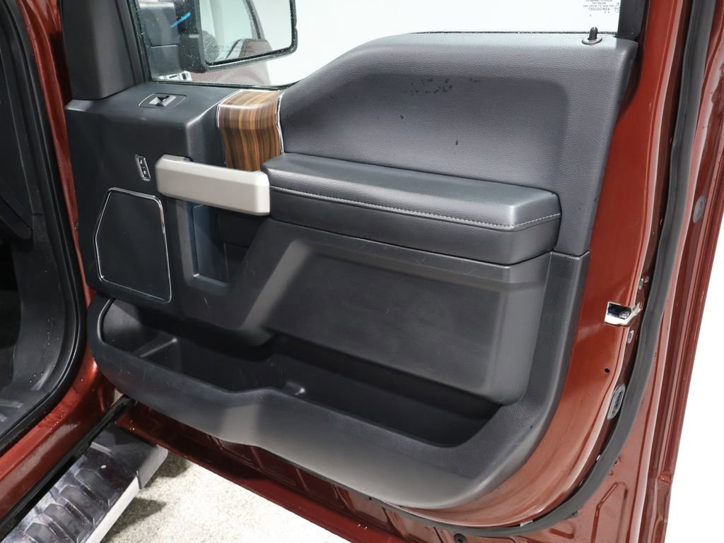 Used 2016 Ford F150 Lariat image 24