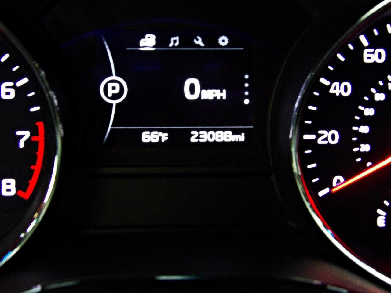 Used 2018 Kia Sedona EX image 14