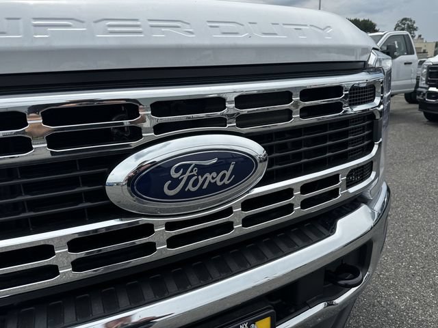 New 2026 Ford F550 4x4 Supercab Super Duty image 10