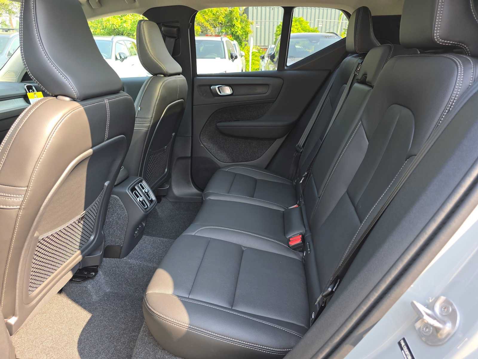 New 2026 Volvo XC40 B5 Plus w/ Protection Package Premier AWD/4WD image 15