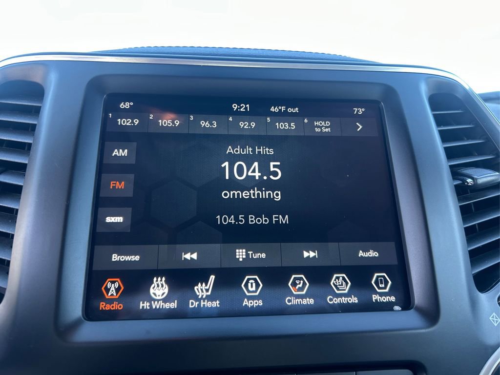 Used 2021 Jeep Cherokee Latitude Lux w/ Comfort/Convenience Group AWD/4WD image 11