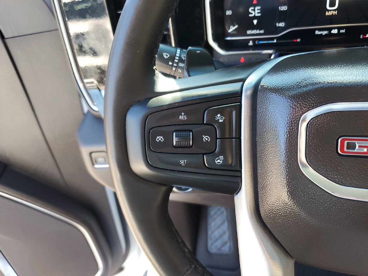 Used 2024 GMC Sierra 1500 SLT w/ SLT Premium Plus Package AWD/4WD image 30