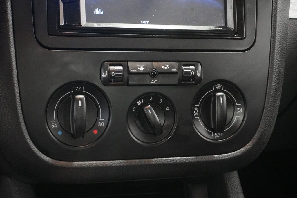 Used 2009 Volkswagen Jetta Wolfsburg Edition FWD image 18