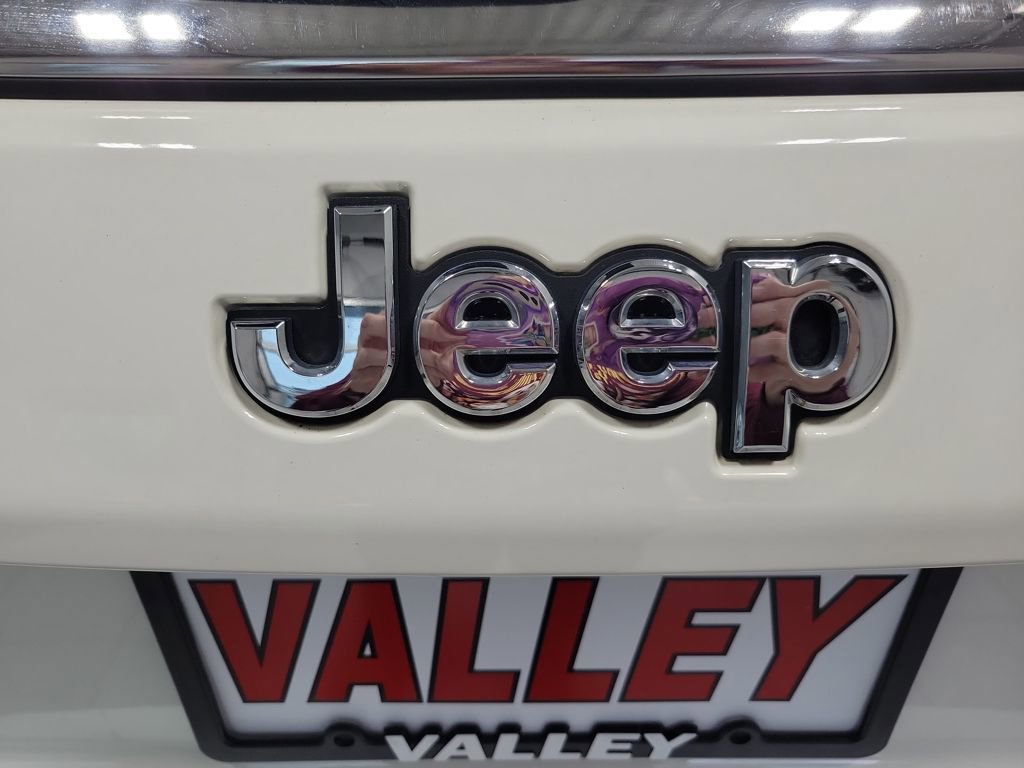 Used 2020 Jeep Compass Limited image 18