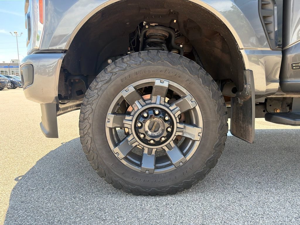 Used 2023 Ford F250 Lariat w/ Sport Appearance Package AWD/4WD image 41