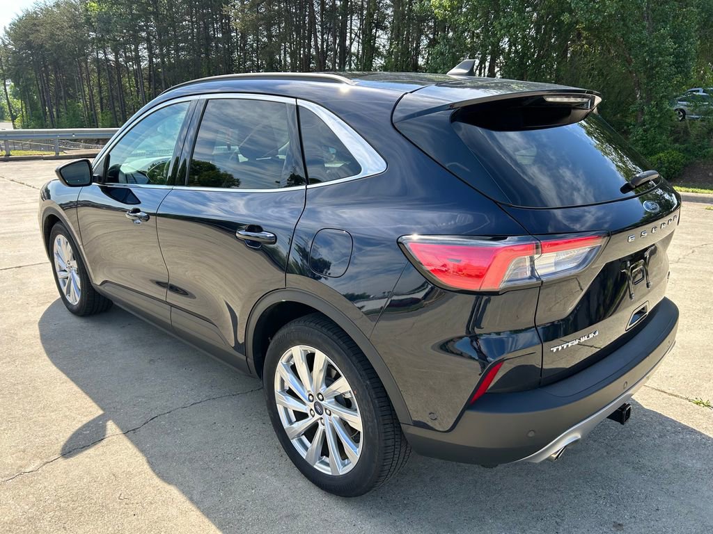 Used 2021 Ford Escape Titanium w/ Titanium Elite Package image 3