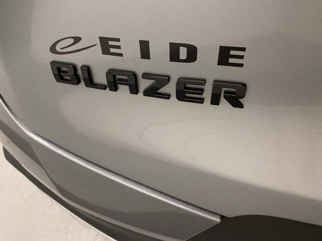 Used 2024 Chevrolet Blazer LT w/ Convenience Package FWD image 36
