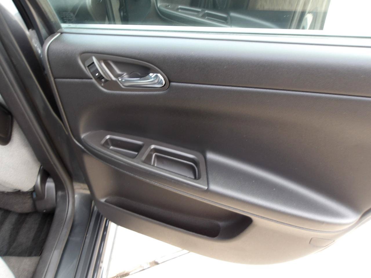 Used 2016 Chevrolet Impala Limited LS FWD image 7