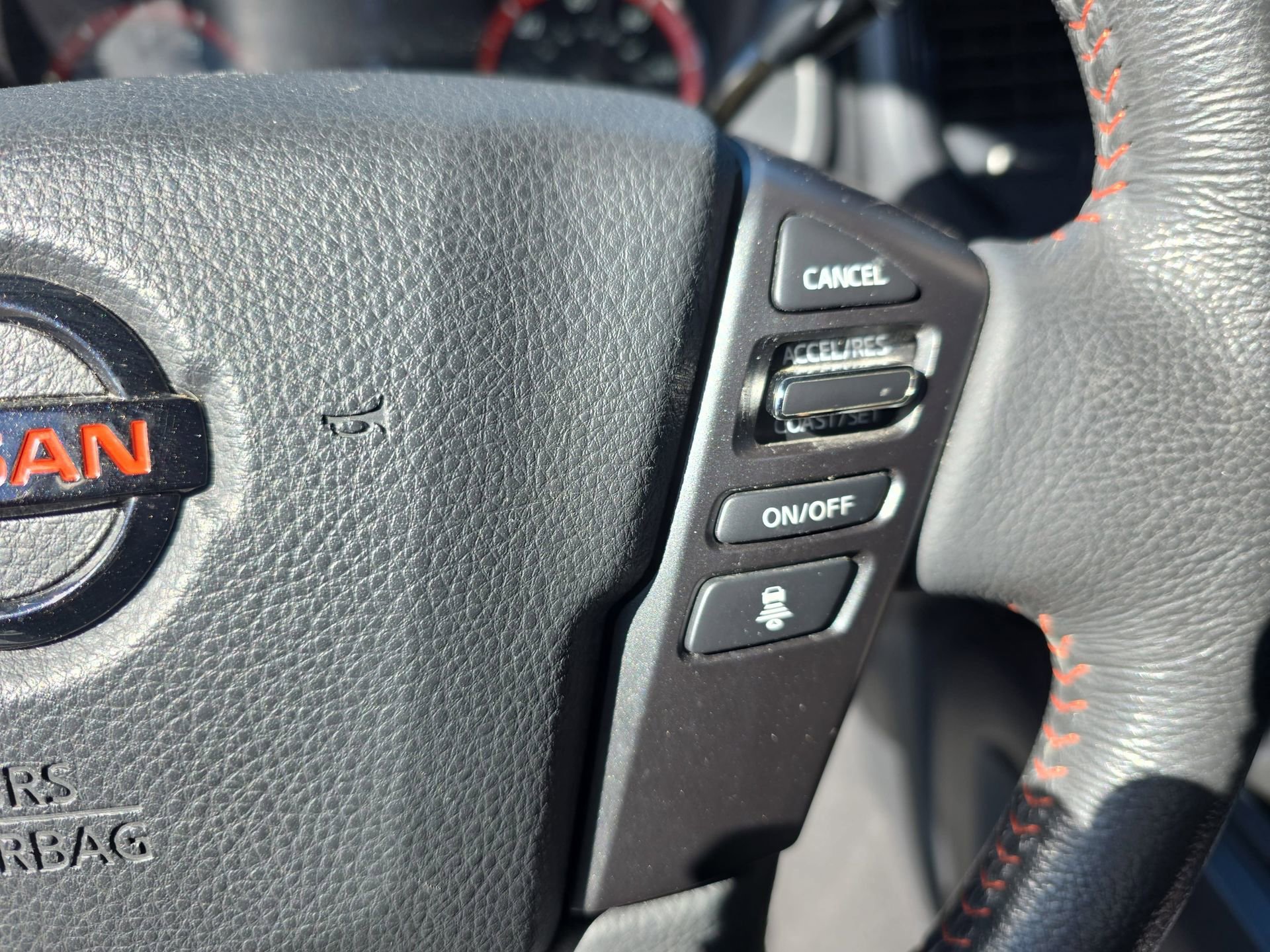 Used 2021 Nissan Titan PRO-4X w/ Pro-4x Utility Package image 18