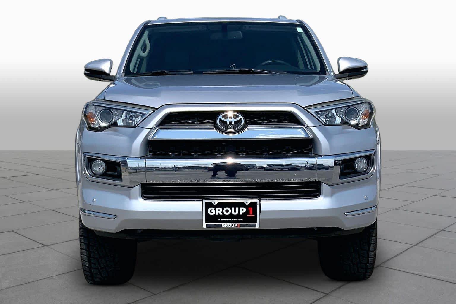 Used 2017 Toyota 4Runner Limited AWD/4WD image 4