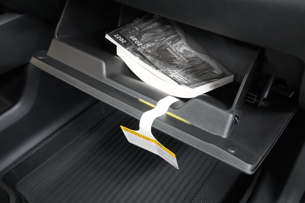 New 2027 Chevrolet Equinox RS w/ LPO, Floor Liner Package FWD image 27
