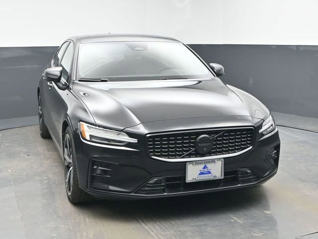 Used 2024 Volvo S60 B5 Plus FWD image 2