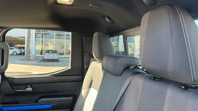 Used 2025 Toyota Tacoma TRD Sport w/ TRD Sport Upgrade Package AWD/4WD image 19
