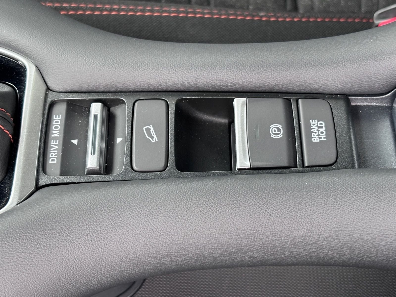 Certified 2026 Honda HR-V Sport image 34