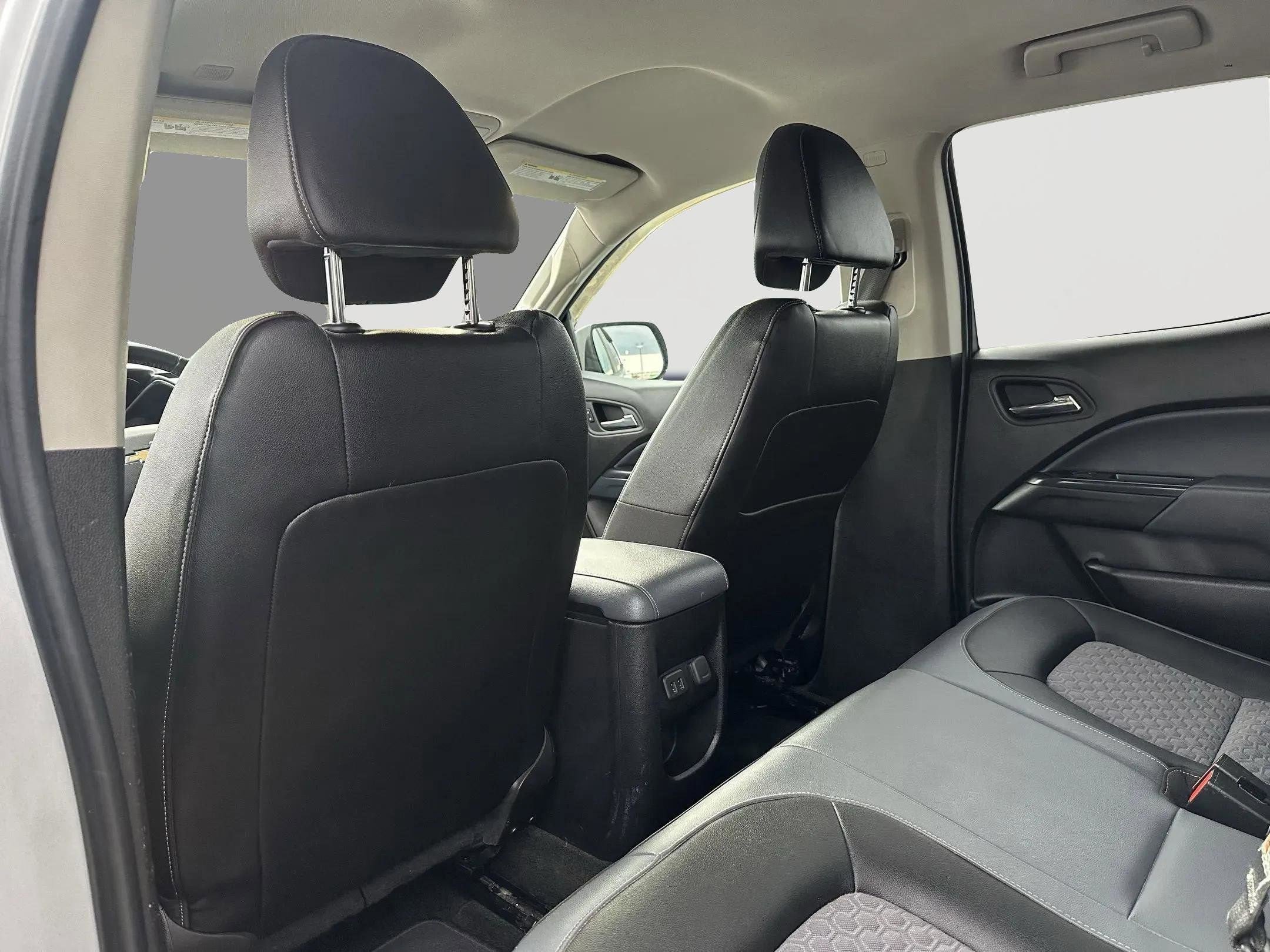 Used 2017 Chevrolet Colorado Z71 image 13