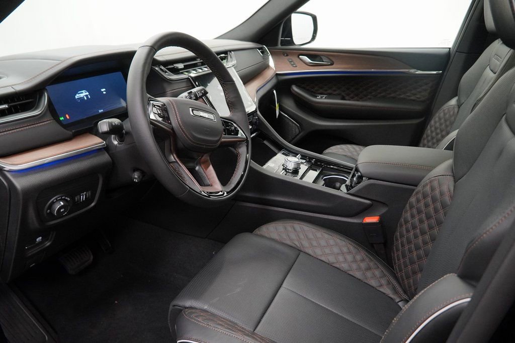 New 2025 Jeep Grand Cherokee L Summit w/ Obsidian Package image 16