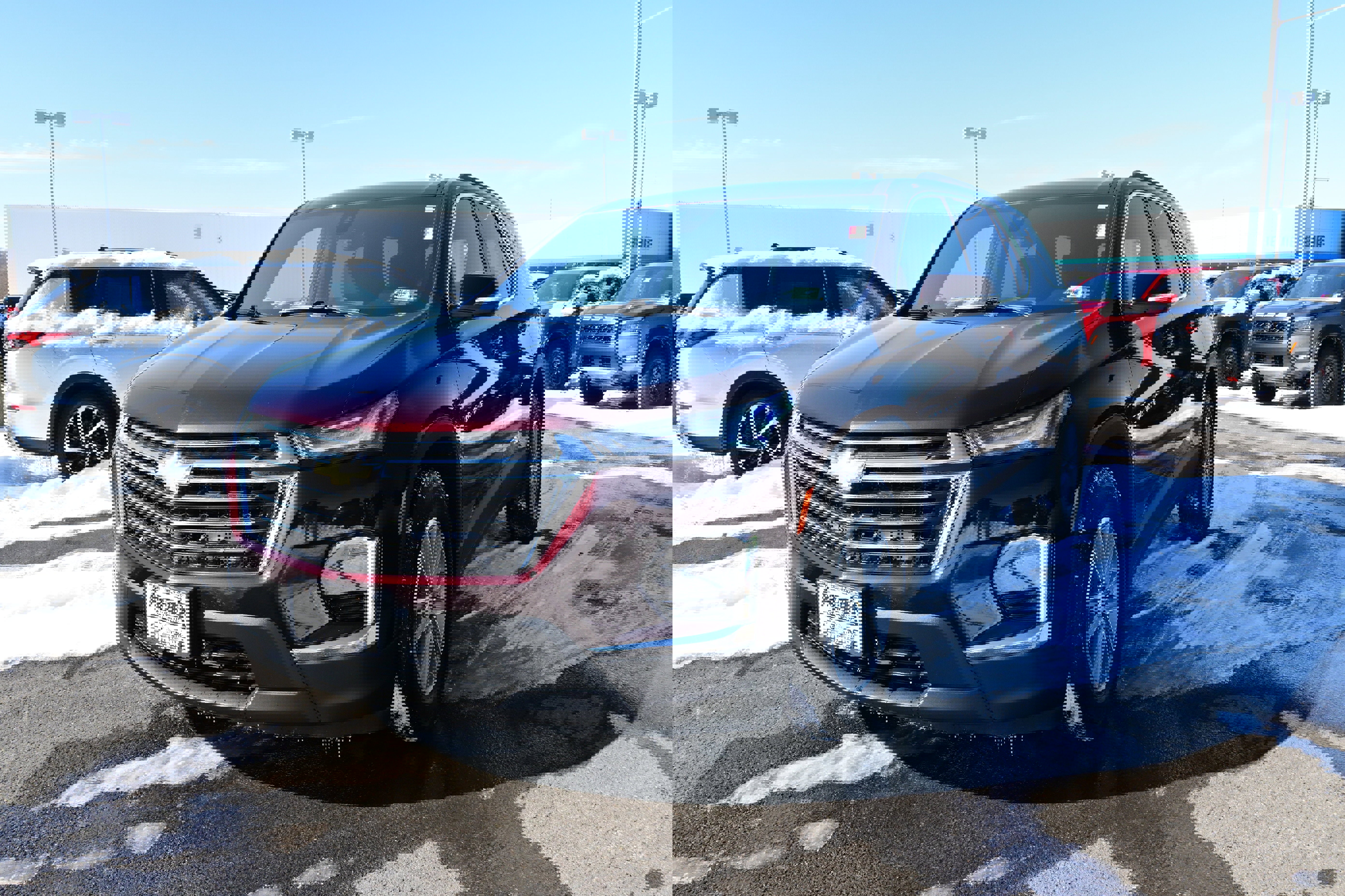 Used 2023 Chevrolet Traverse LT image 4