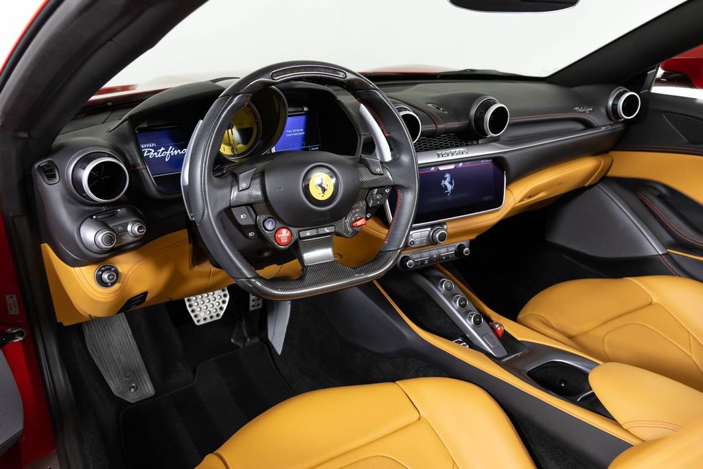 Used 2020 Ferrari Portofino image 4