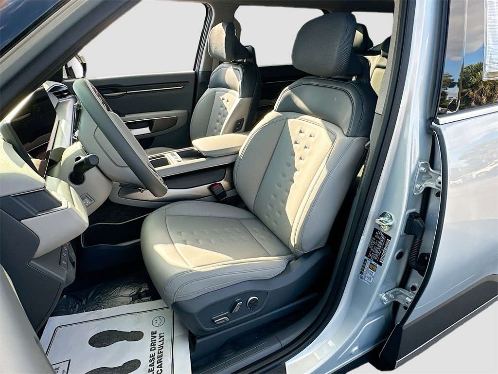 New 2026 Kia EV9 Wind image 21