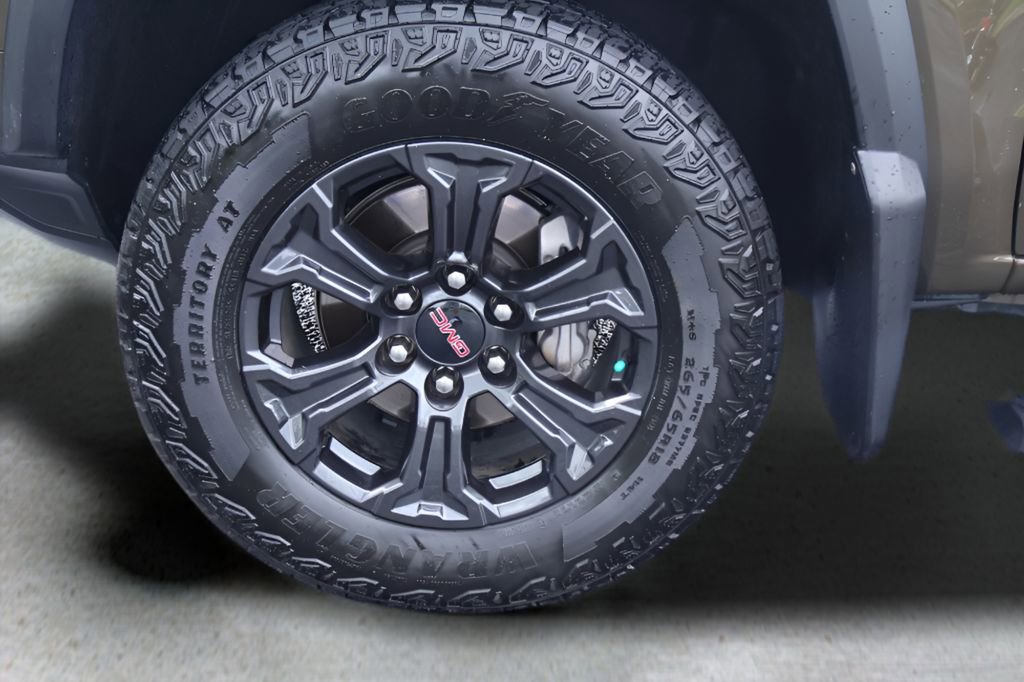 Used 2025 GMC Canyon Elevation w/ Convenience Package RWD image 26
