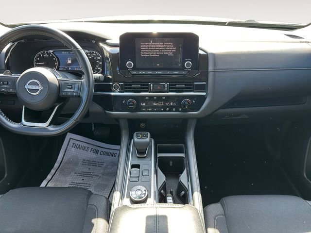 Used 2022 Nissan Pathfinder SV AWD/4WD image 11
