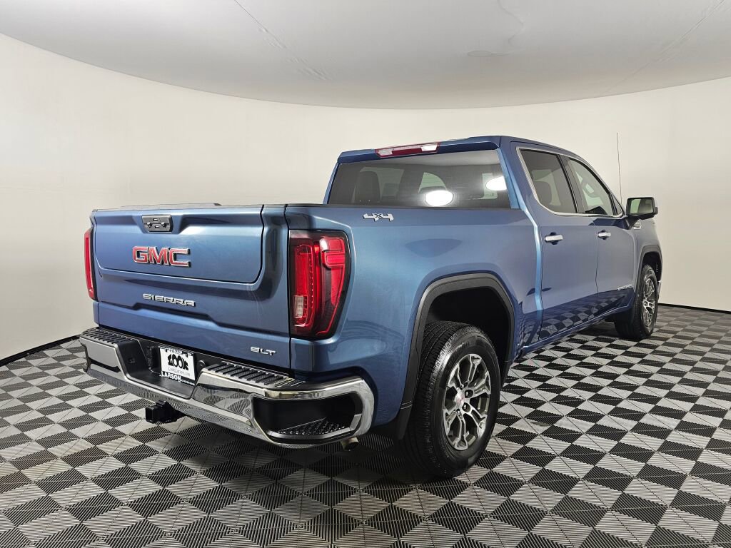 Used 2024 GMC Sierra 1500 SLT image 3