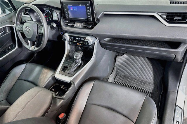 Used 2022 Toyota RAV4 XLE Premium AWD/4WD image 27