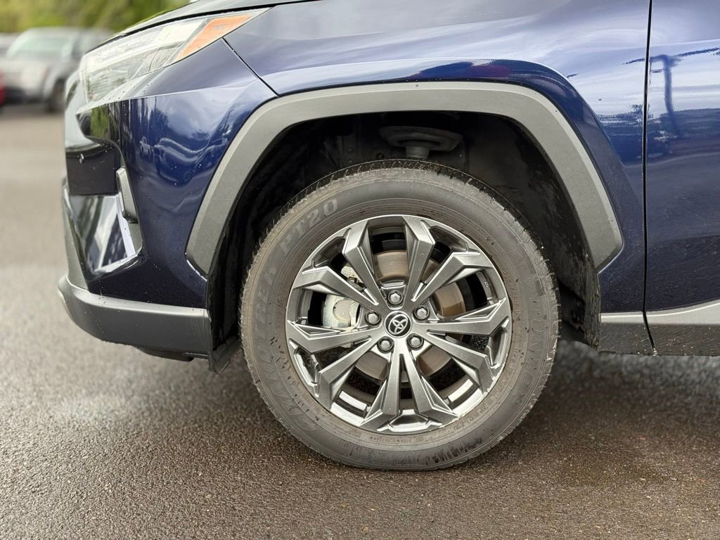 Used 2023 Toyota RAV4 Limited w/ Limited Grade Weather Package AWD/4WD image 9