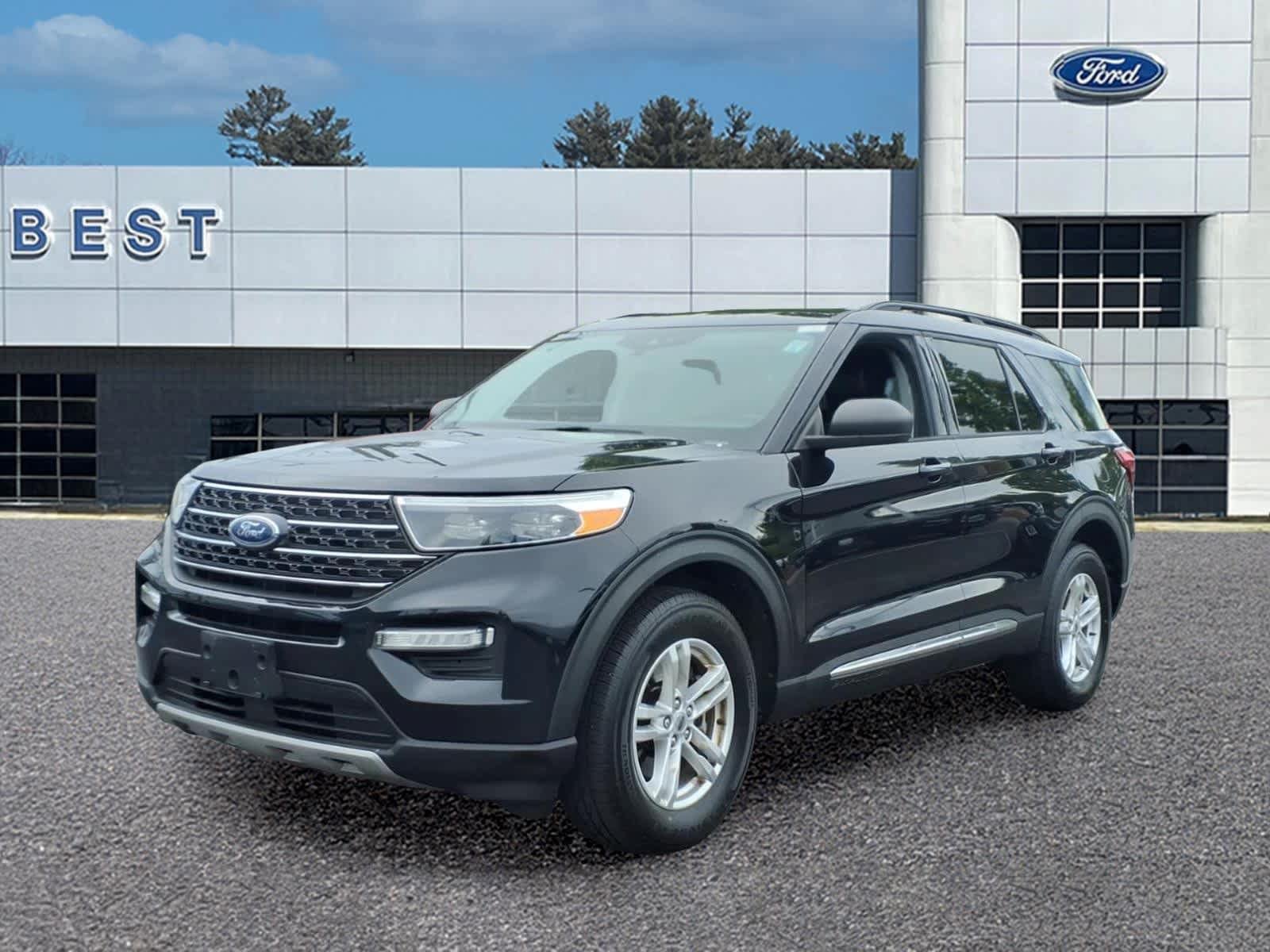 Used 2020 Ford Explorer XLT w/ Equipment Group 202A AWD/4WD image 1