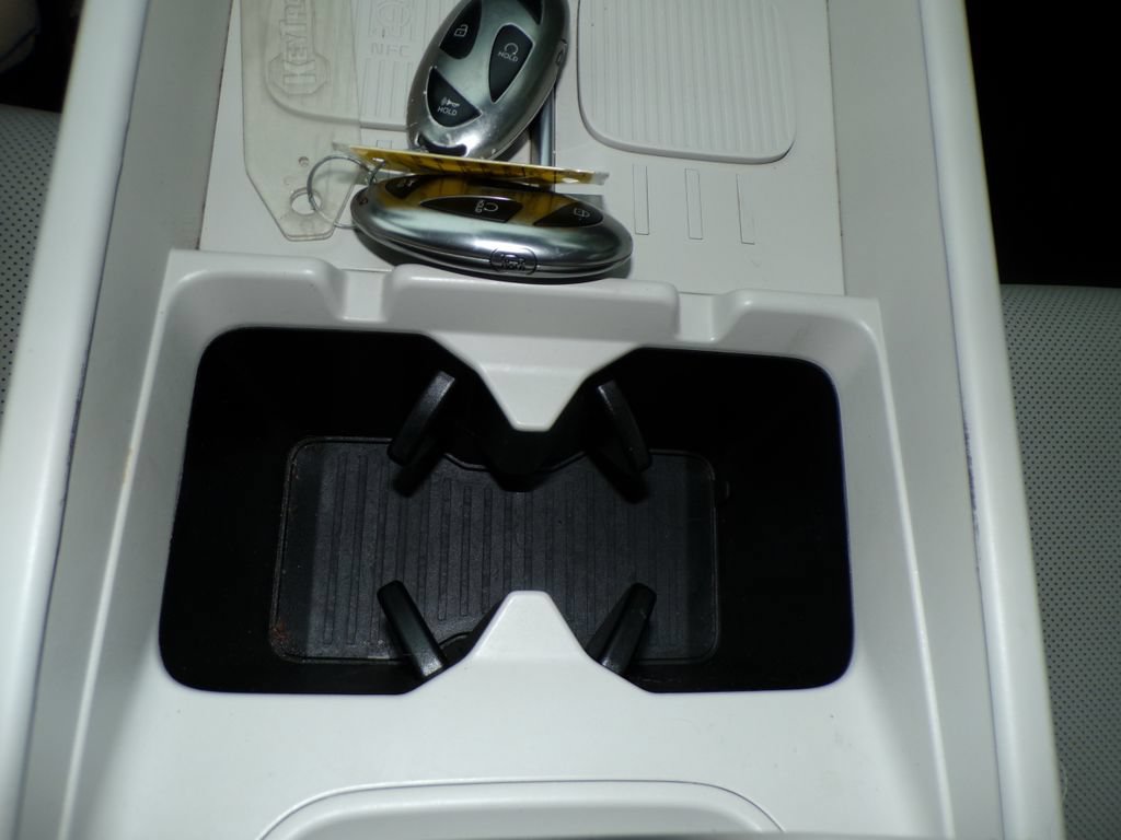 Certified 2024 Hyundai Santa Fe SEL FWD image 28